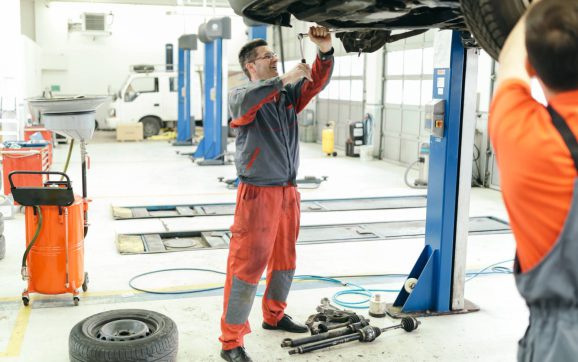 Rola stacji diagnostycznych w wykrywaniu cofania liczników – narzędzia, obowiązki i ograniczenia prawne