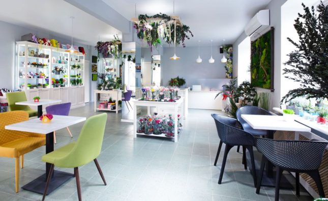 Czy zabudowa sanitarna z HPL to opłacalna inwestycja?