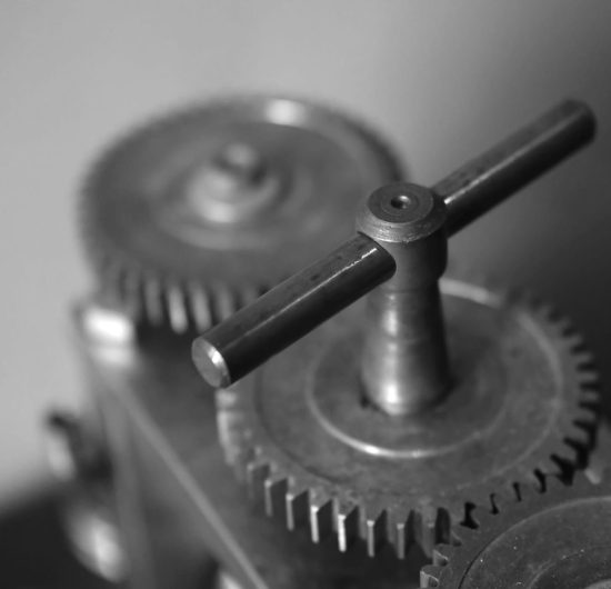 Jak odczytać moduł koła zębatego? Praktyczny poradnik identyfikacji części