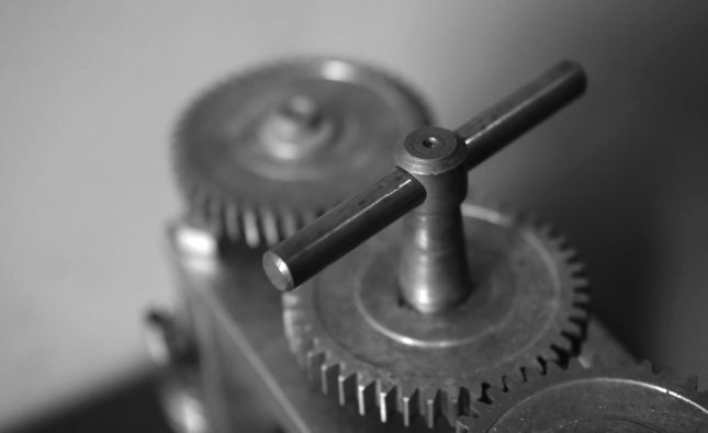 Jak odczytać moduł koła zębatego? Praktyczny poradnik identyfikacji części